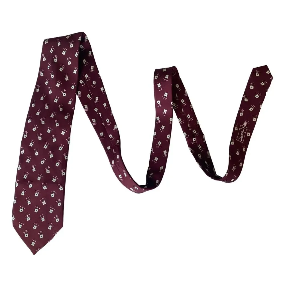 Yves Saint Laurent YSL Tie 100% Silk Made in Italy Neck Tie in Auburn 59